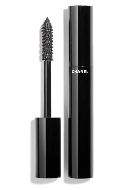 how to apply chanel le volume mascara